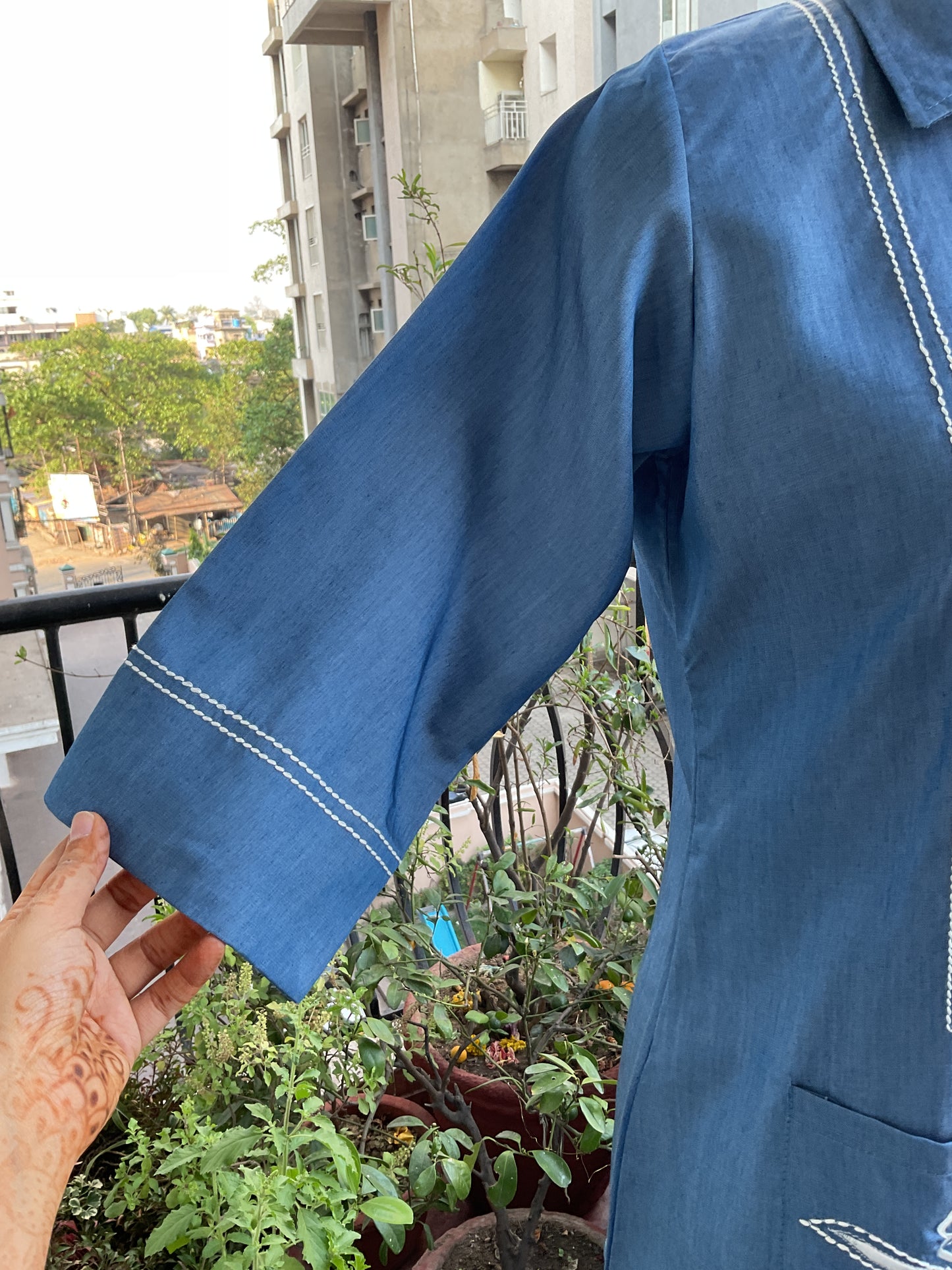 DENIM LINE EMBROIDERY SHIRT