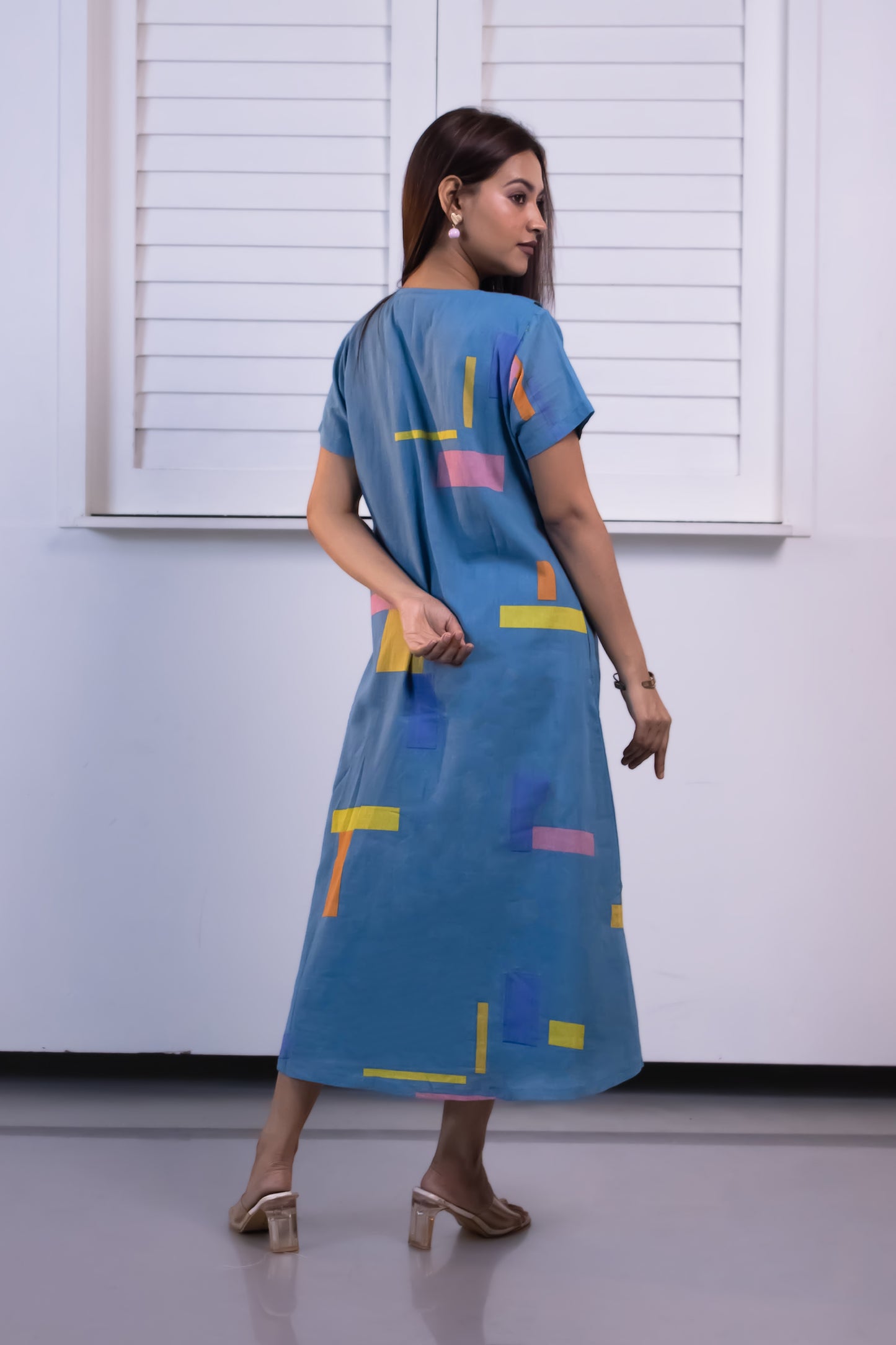 LAYERED V-NECK BLUE MUL DRESS