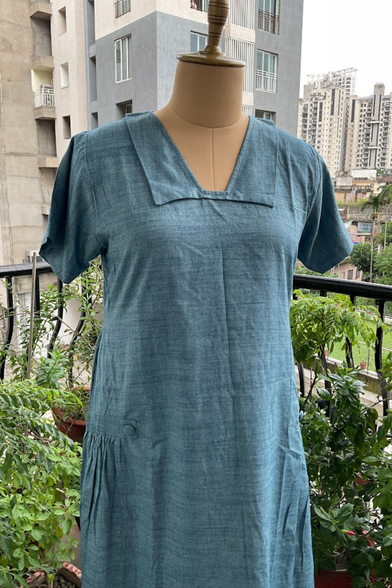 BLUE PURITAN COLLAR DRESS