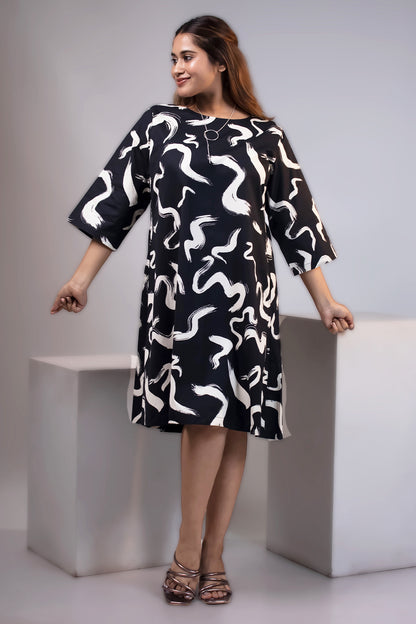 BLACK BRUSH STROKES BOX PLEAT DRESS