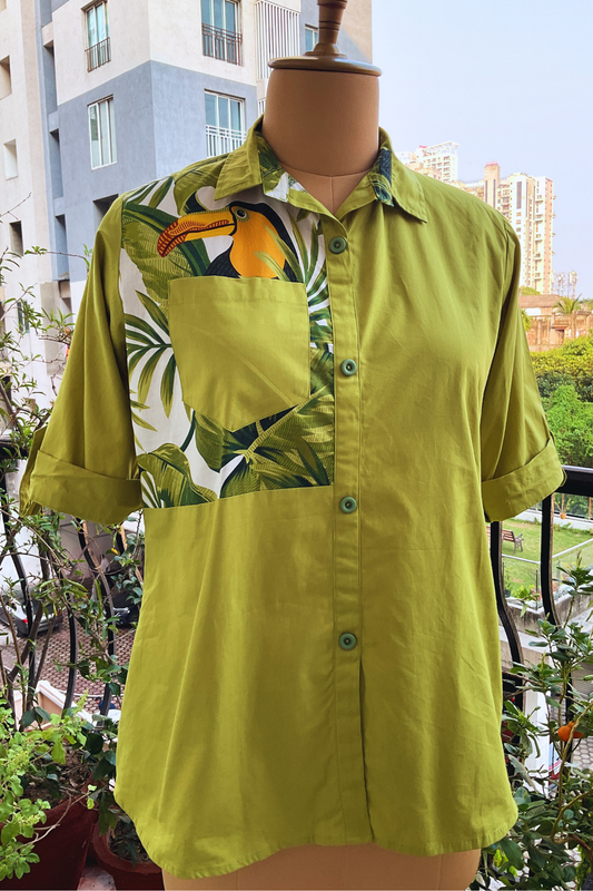GREEN TOUCAN PRINT BOXY SHIRT
