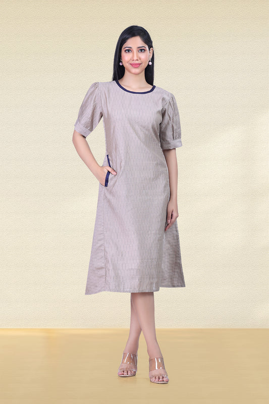 WALNUT BEIGE FEATURE POCKET DRESS