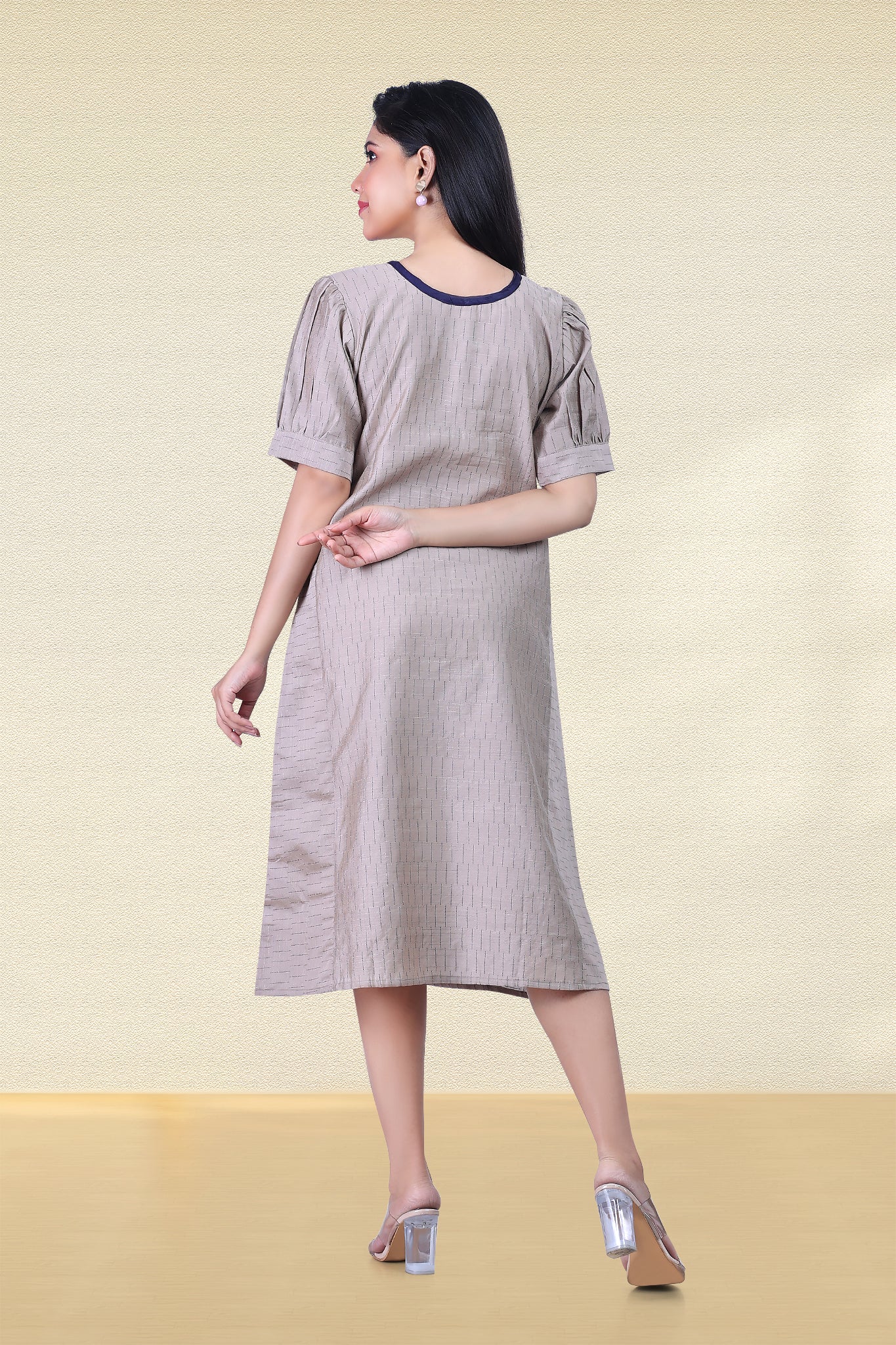 WALNUT BEIGE FEATURE POCKET DRESS