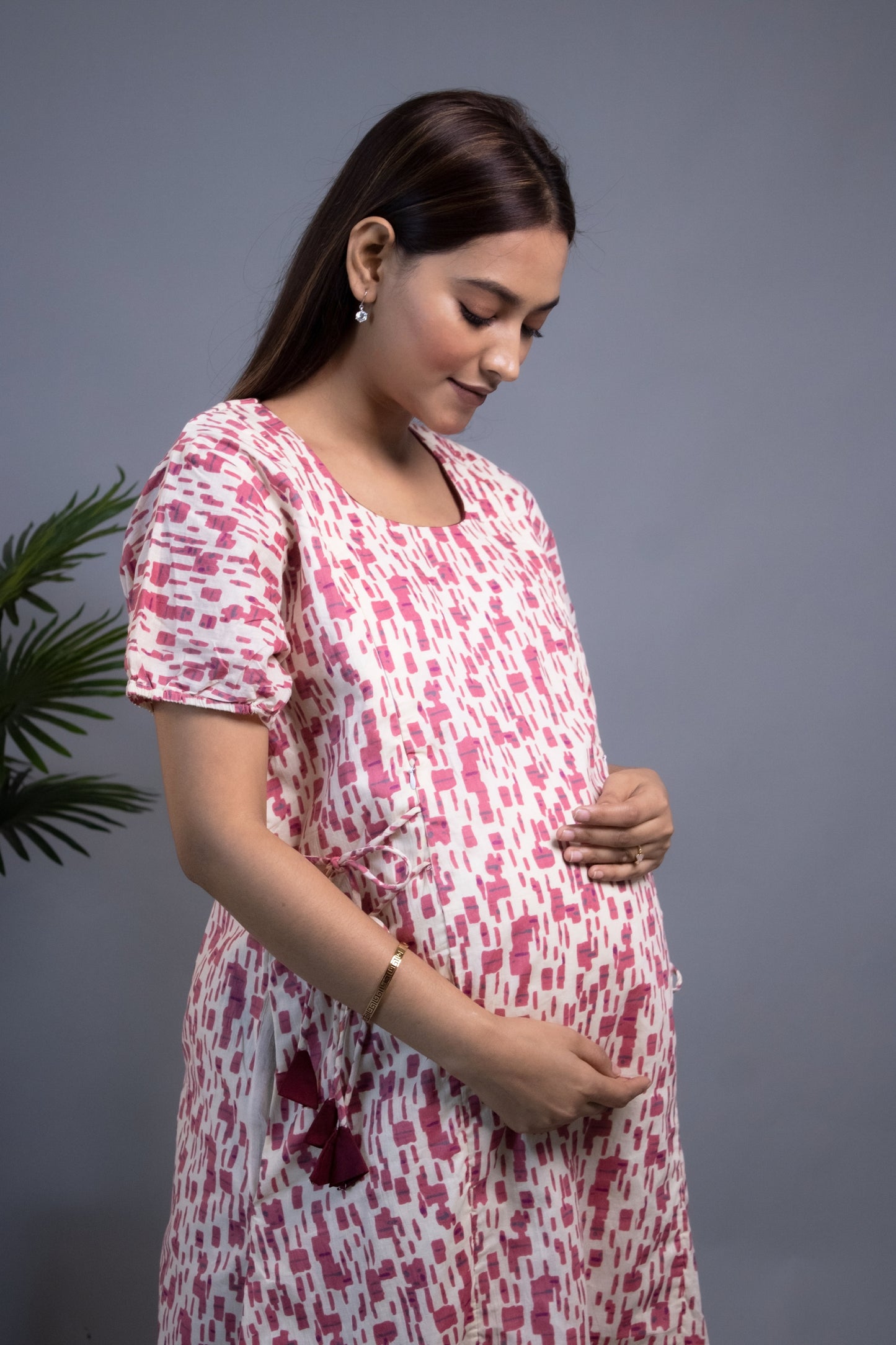 MATERNITY PINK SIDE-TIES DRESS