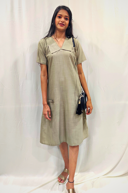 SAGE GREEN PURITAN COLLAR DRESS