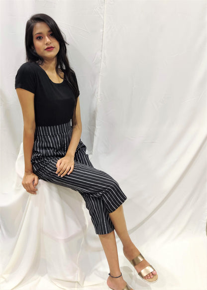 BLACK STRIPES STRAIGHT FIT CROPPED TROUSER